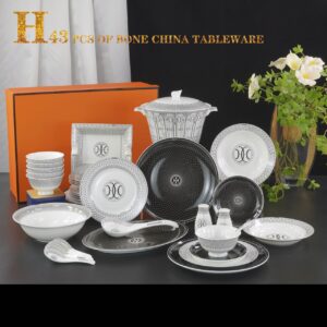 Hermès H Déco Dinnerware Set