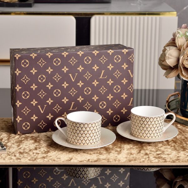 Louis Vuitton Coffee Cups Dishes bone China