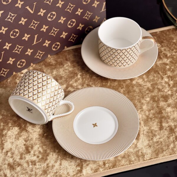 Louis Vuitton Coffee Cups Dishes bone China