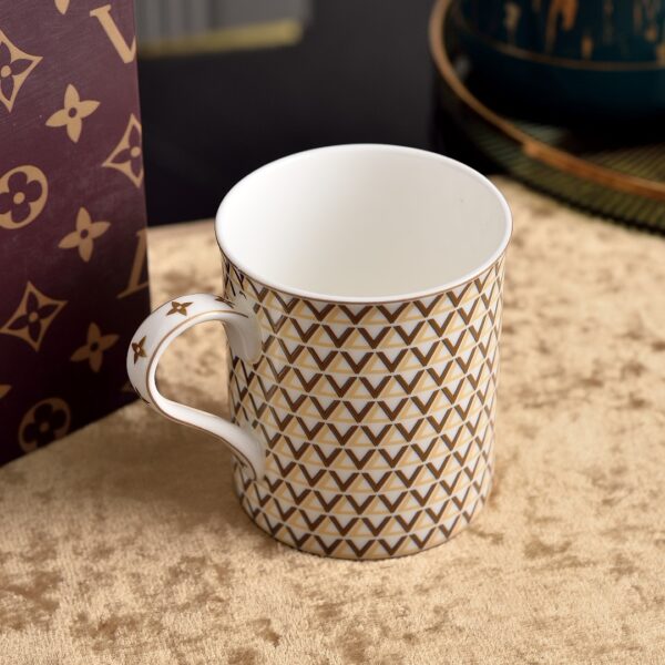 Louis Vuitton Coffee Cups Dishes bone China