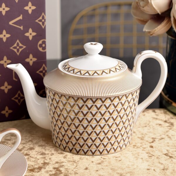 Louis Vuitton Coffee Cups Dishes bone China