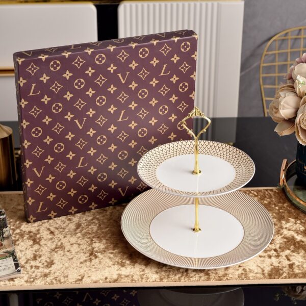 Louis Vuitton Coffee Cups Dishes bone China
