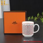 Hermès Tressages Equestres Porcelain Dinner Plates - Durable & Stylish