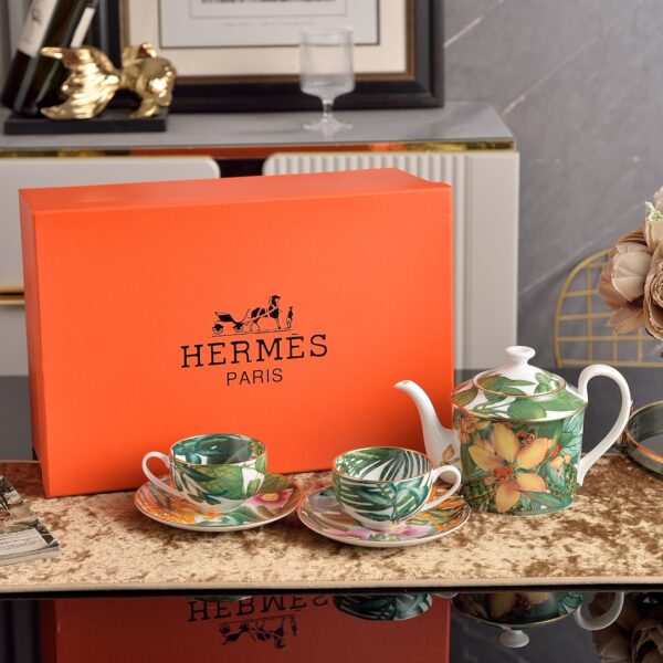 Hermès Passifolia Ceramic Collection dinner set coffee cup bathroom accessories