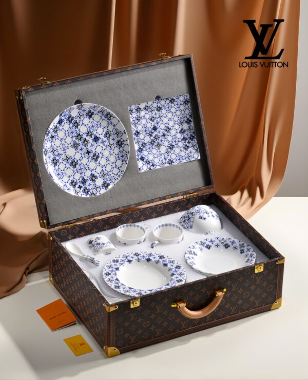 LV Louis Vuitton Side Plate LV By The Pool Tableware Monogram Flower Auth Dinnerware Set Coffee Cup