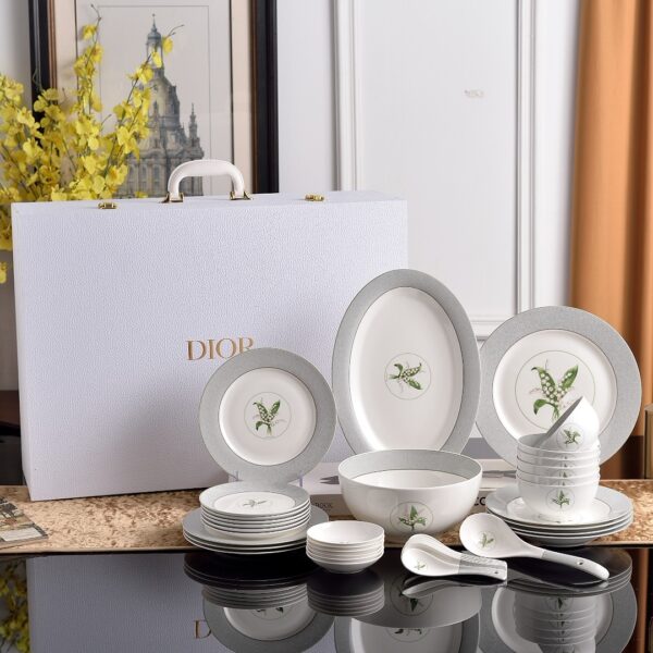 Christian Dior Lily of the Valley Porcelain MILLY LA FORET Plate