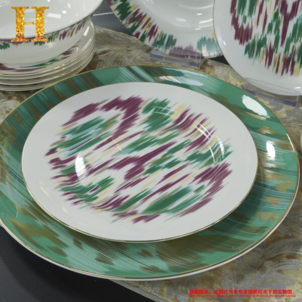 Hermes Creative Color Dinnerware China Set
