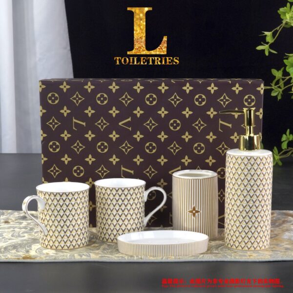 LV Ashtray Rectangular Gold Ashtray Plate Dishes Cups