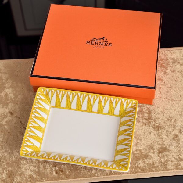 Soleil d'Hermes Mornig Tea Cup & Saucer 2 Sets Yellow
